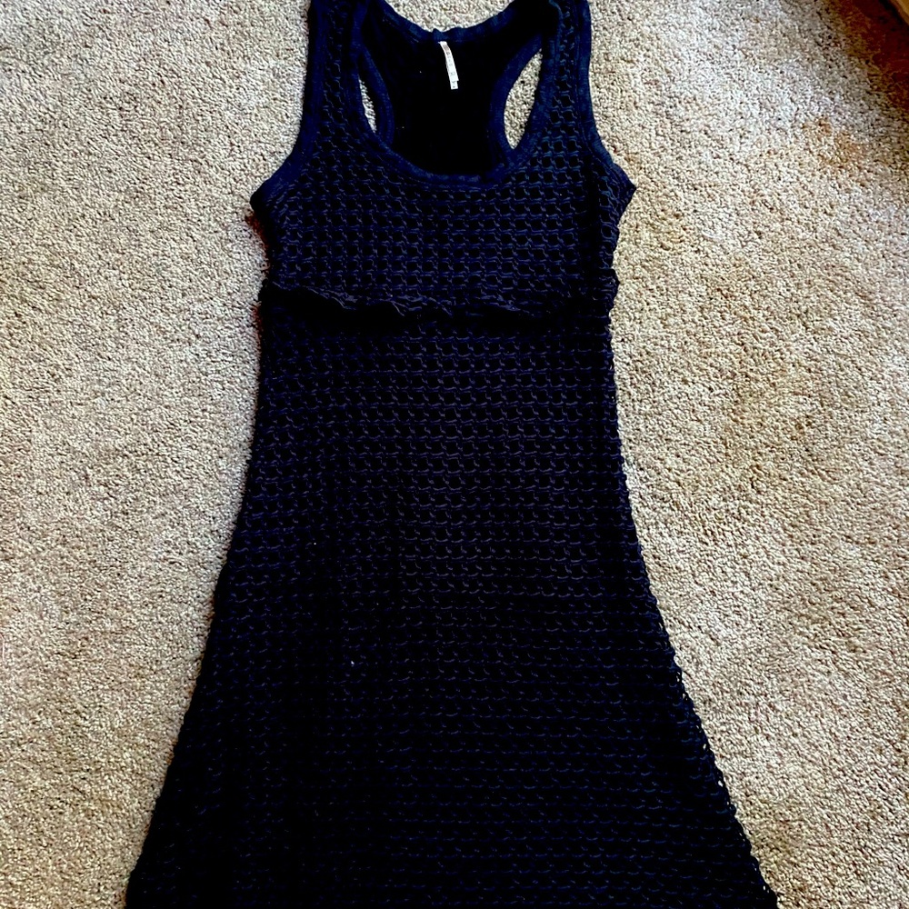 2 sleeveless crochet dresses-XS